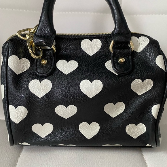 Betsey Johnson Mini Heart Satchel - Picture 2 of 16